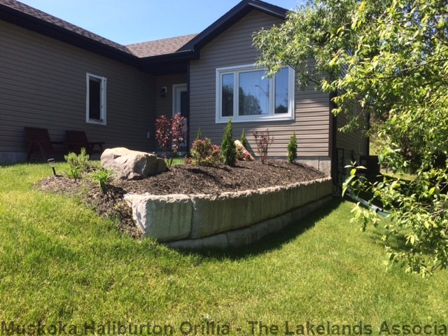 15 John St, Burk's Falls Ontario, Canada
