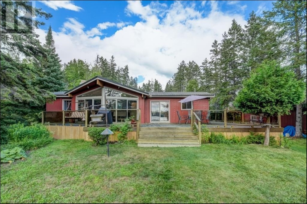 174 CHAPMAN DRIVE W, Magnetawan Ontario, Canada