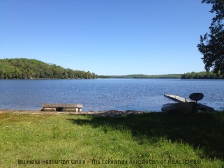 703 Bartlett Lake Rd, Burk's Falls Ontario, Canada