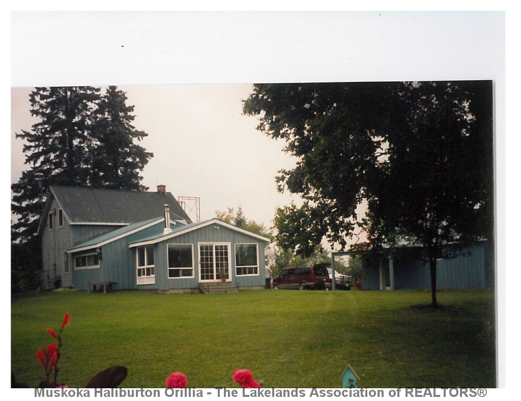 2892 Midlothian Rd, Burk's Falls Ontario, Canada