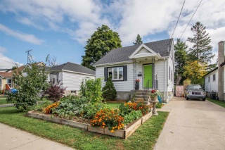205 Kingscourt Avenue, Kingston Ontario, Canada