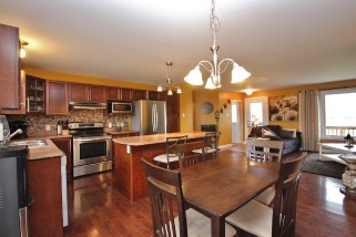 3815 HARROWSMITH RD, Harrowsmith Ontario, Canada