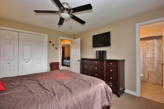 3815 HARROWSMITH RD, Harrowsmith Ontario, Canada