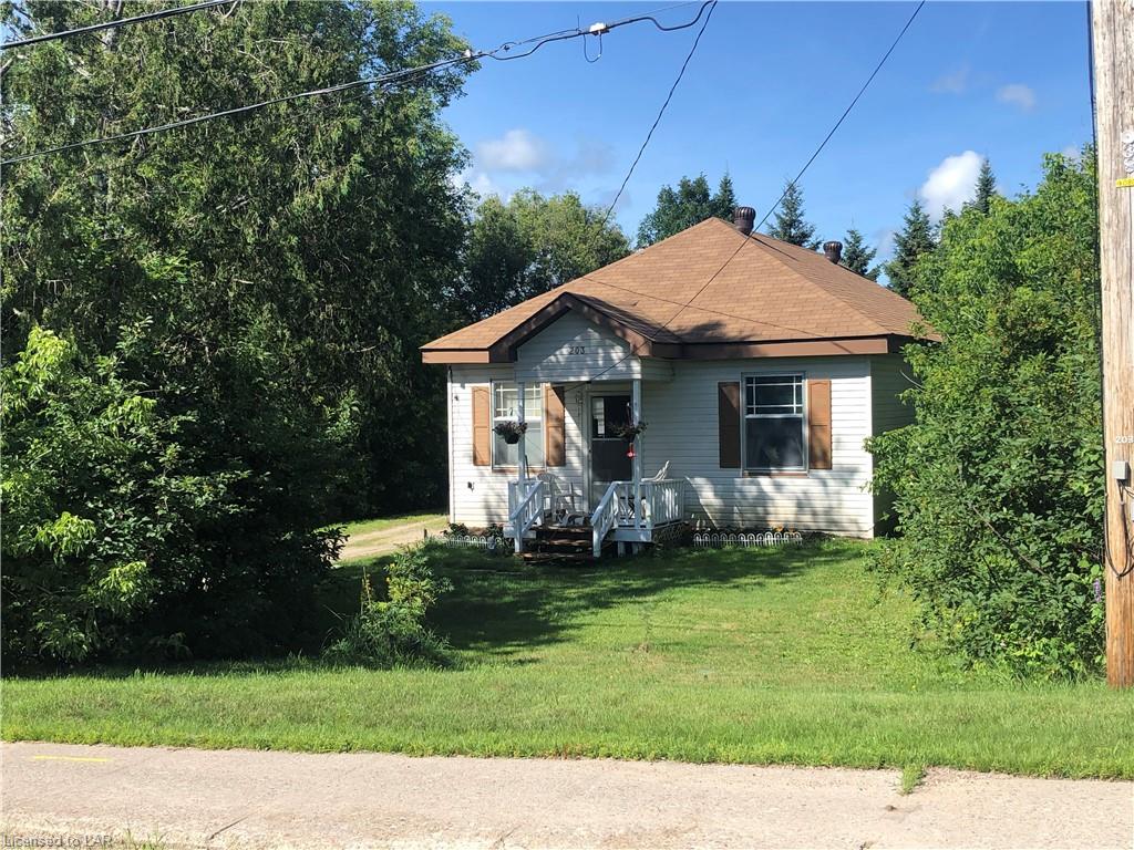 203 CENTRE Street, Burk's Falls Ontario, Canada