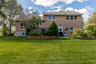 1436 WOODFIELD CRES, Kingston, Ontario, Canada