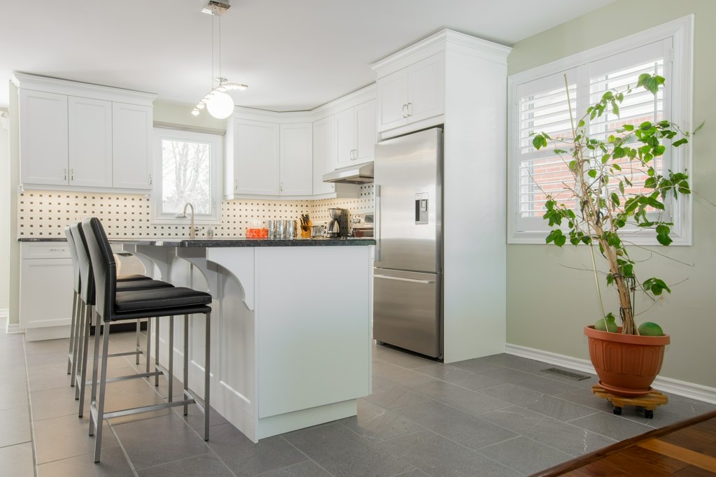 904 NOTTINGHILL Avenue, Kingston, Ontario, Canada