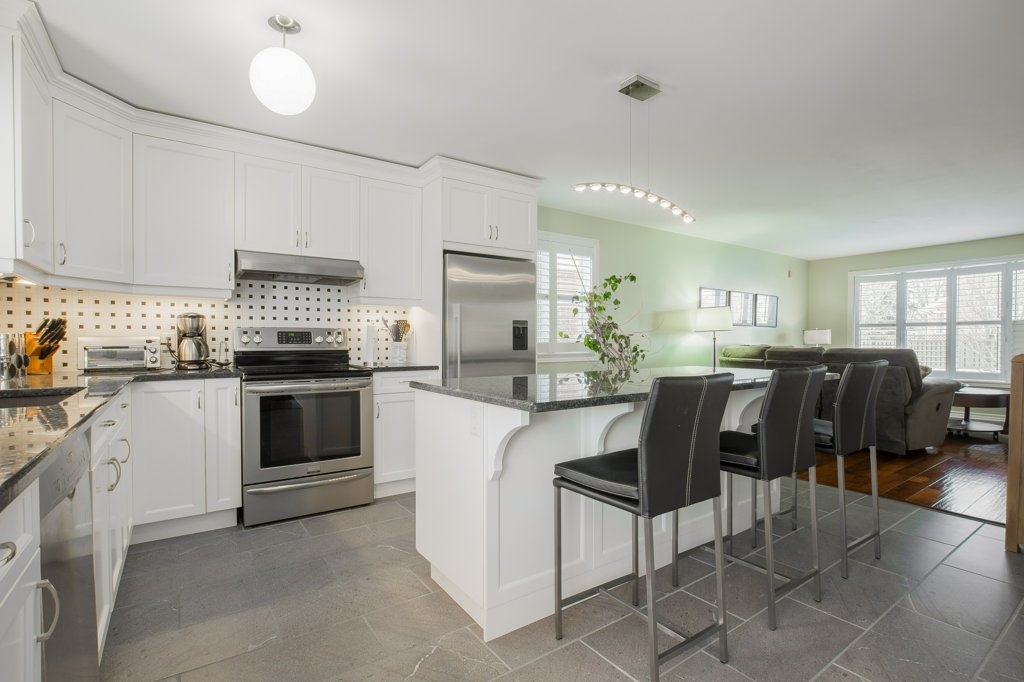 904 NOTTINGHILL Avenue, Kingston, Ontario, Canada