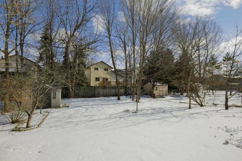904 NOTTINGHILL Avenue, Kingston, Ontario, Canada