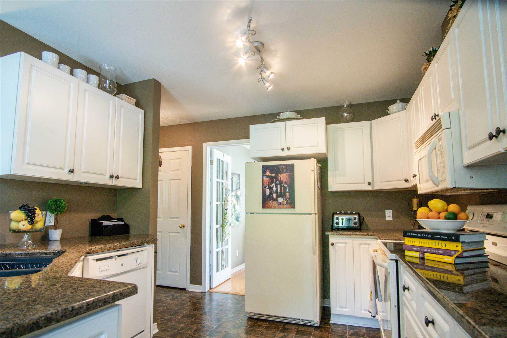 625 Shiloh Avenue, Kingston, Ontario, Canada