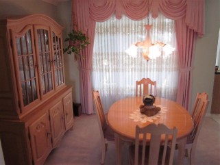 1042 SMALE CRT, Kingston, Ontario, Canada