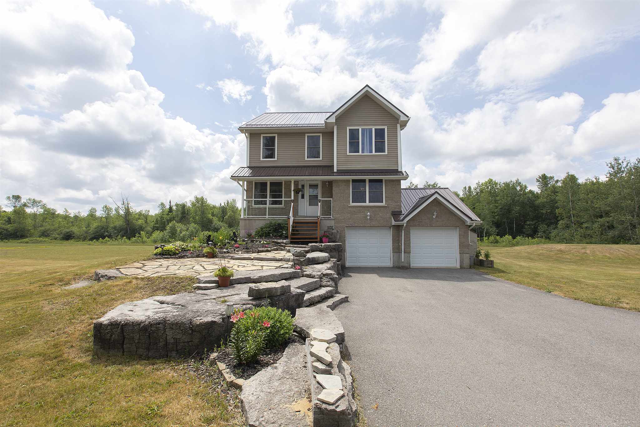 4464 Bradford Road, Harrowsmith Ontario, Canada