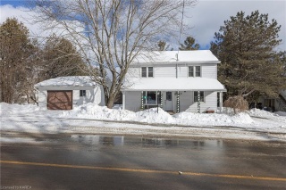 20 CONCESSION Street N, Tamworth Ontario, Canada