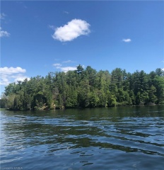 852 SQUAW POINT Lane, Seeley's Bay Ontario, Canada