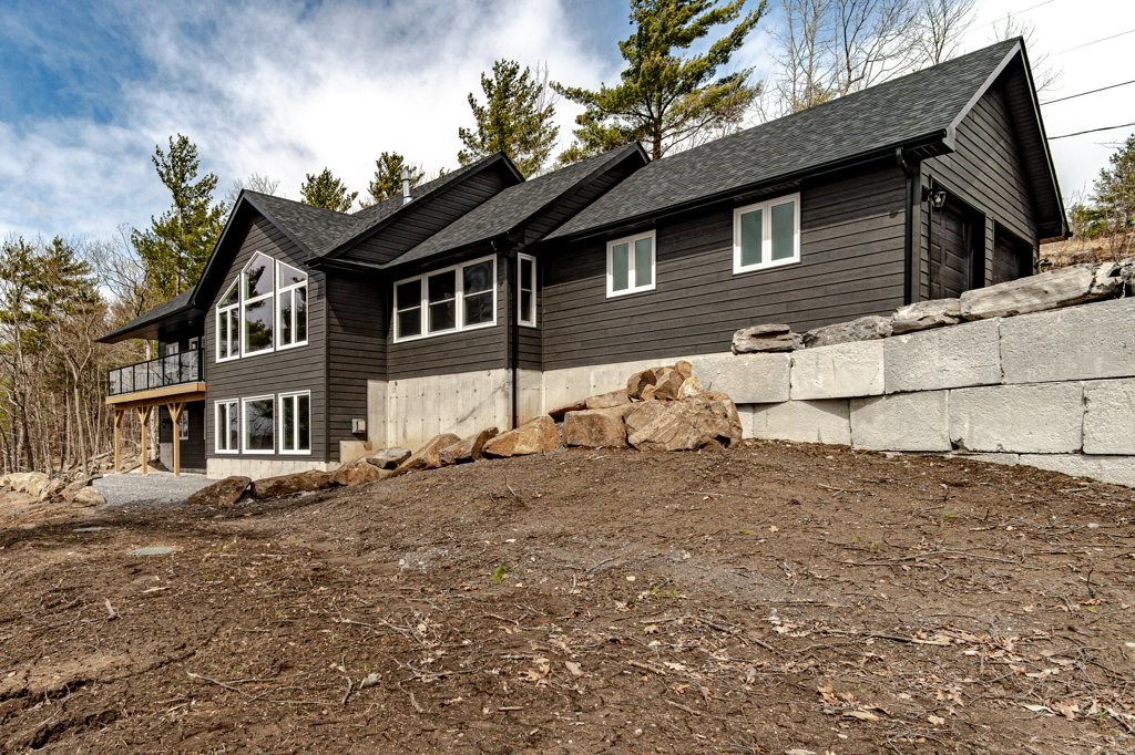 93 Hinchinbrooke Road, South Frontenac Ontario, Canada