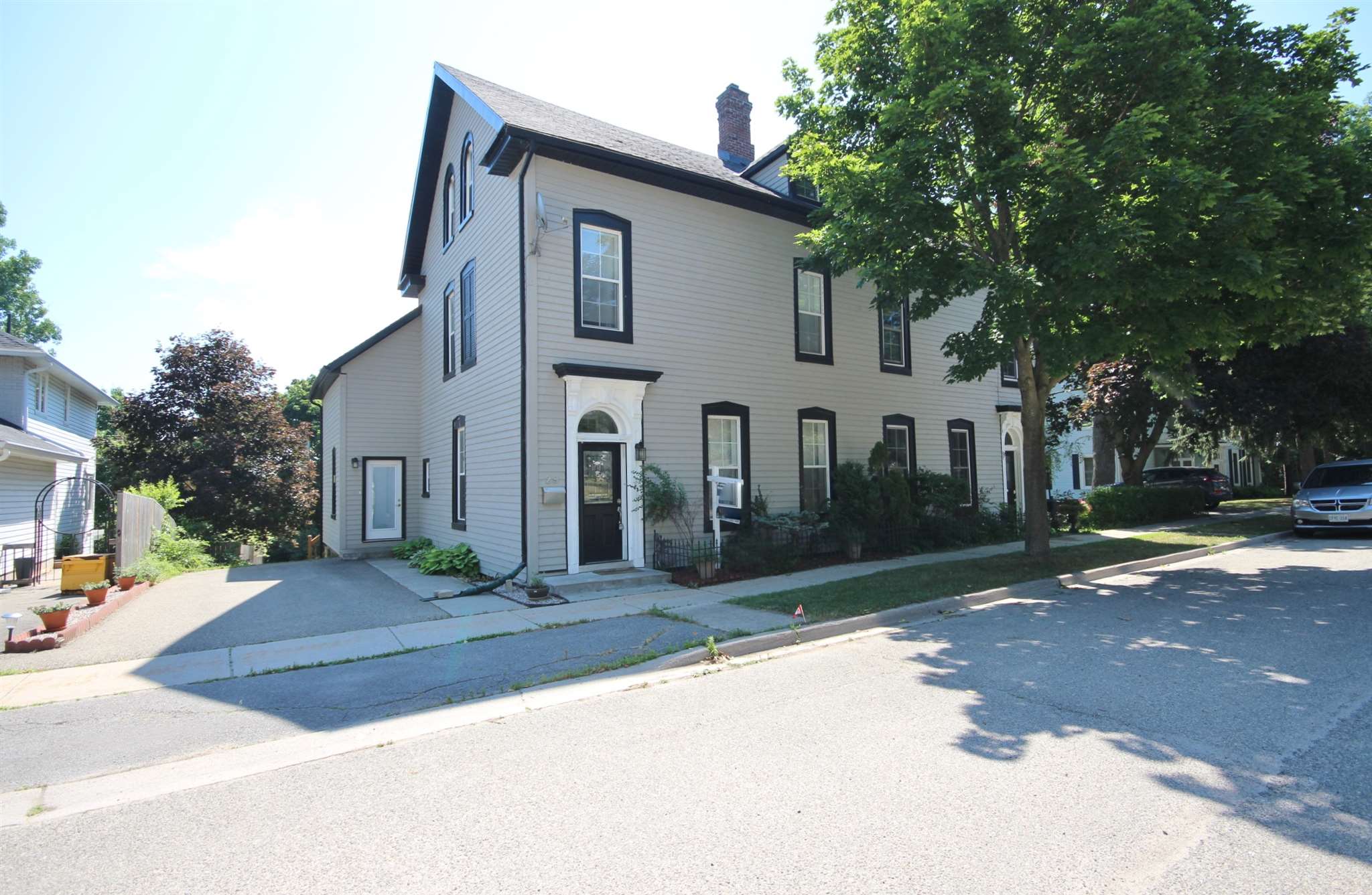 29 Church Street, Gananoque Ontario, Canada