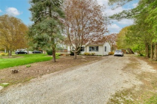 6730 CAMLACHIE Road, Plympton-Wyoming Ontario, Canada