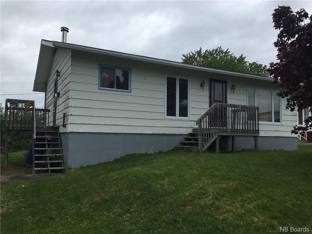 591 Fleet, Bathurst New Brunswick, Canada