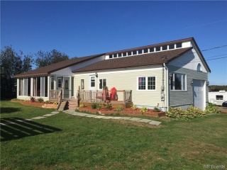 57 Allee des Chalets, Petit-Rocher New Brunswick, Canada