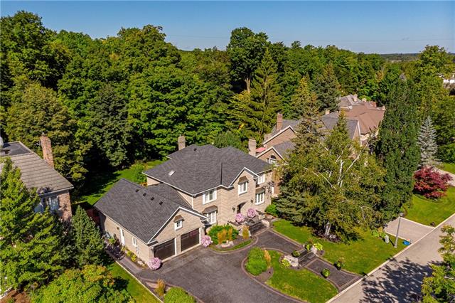 317 Bushwood Court, Waterloo Ontario, Canada