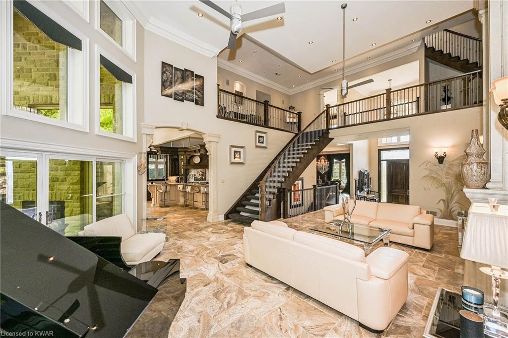 2082 HIDDEN VALLEY Crescent, Kitchener Ontario, Canada
