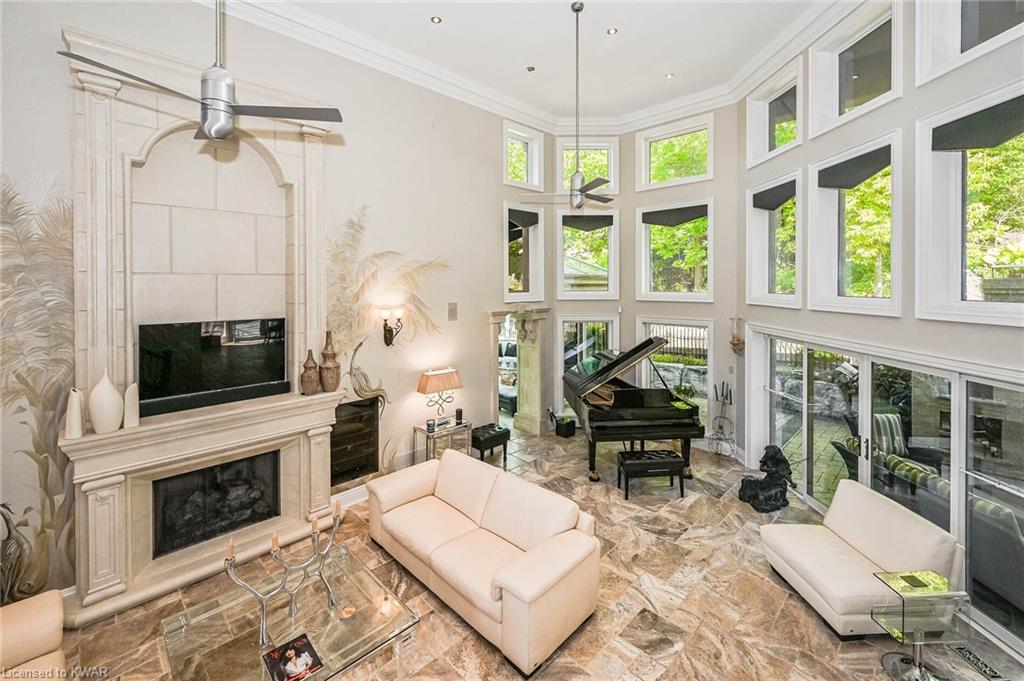 2082 HIDDEN VALLEY Crescent, Kitchener Ontario, Canada