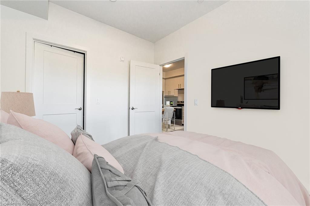 251 NORTHFIELD Drive E Unit# 216, Waterloo, Ontario, Canada