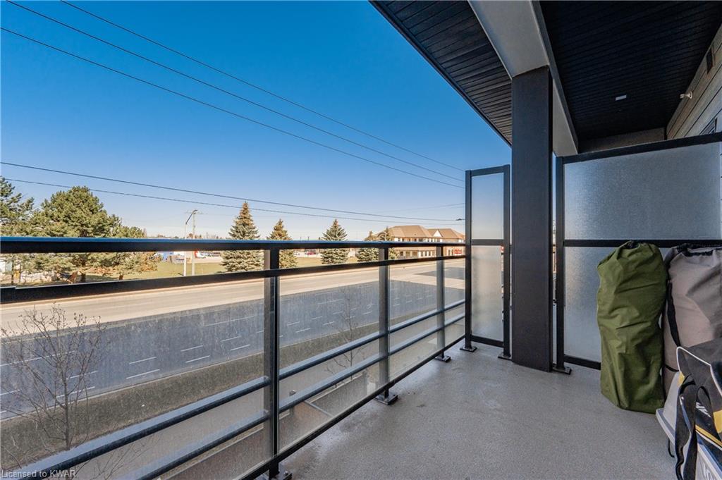 251 NORTHFIELD Drive E Unit# 216, Waterloo, Ontario, Canada