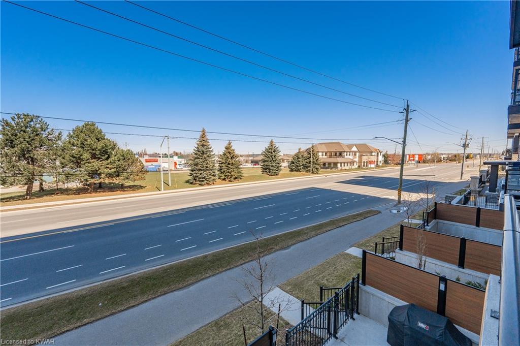 251 NORTHFIELD Drive E Unit# 216, Waterloo, Ontario, Canada