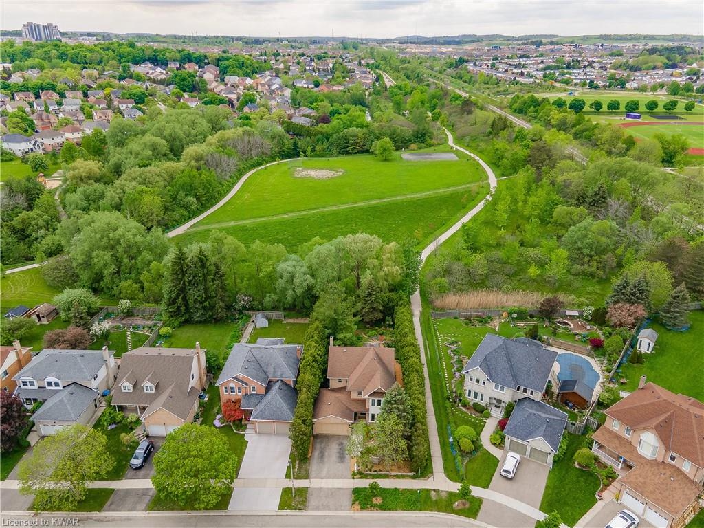 166 LENNOX Crescent, Kitchener, Ontario, Canada