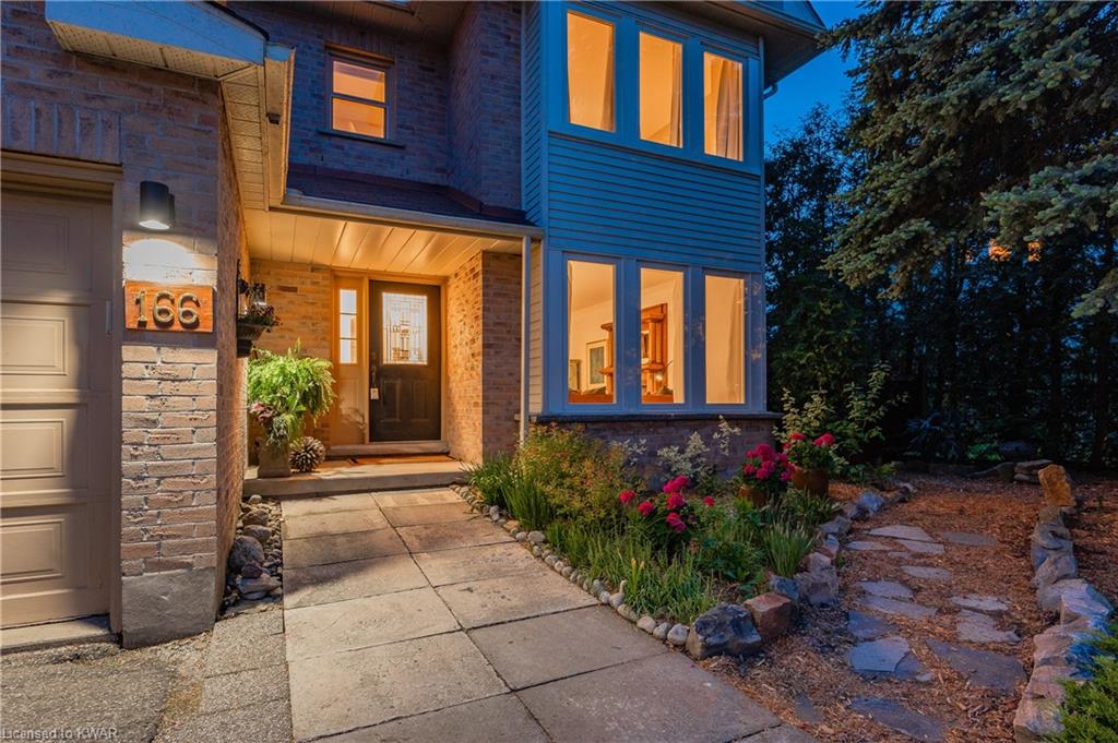 166 LENNOX Crescent, Kitchener, Ontario, Canada