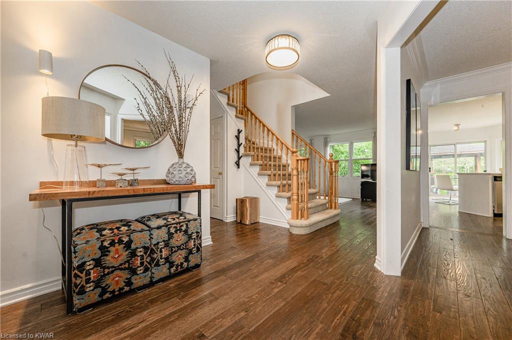 166 LENNOX Crescent, Kitchener, Ontario, Canada