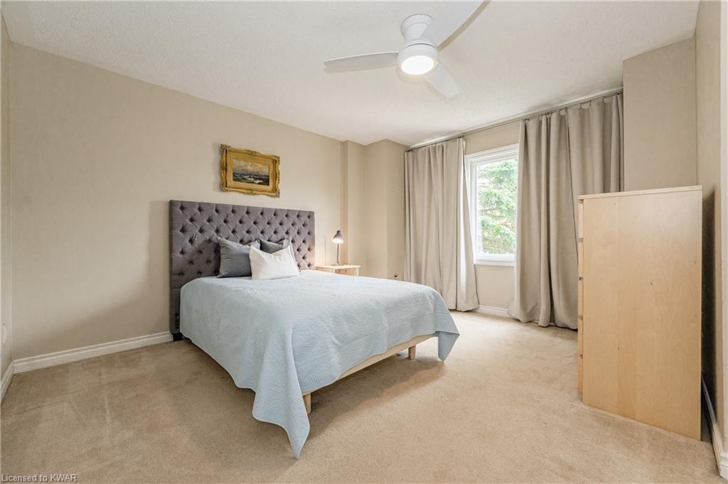 166 LENNOX Crescent, Kitchener, Ontario, Canada