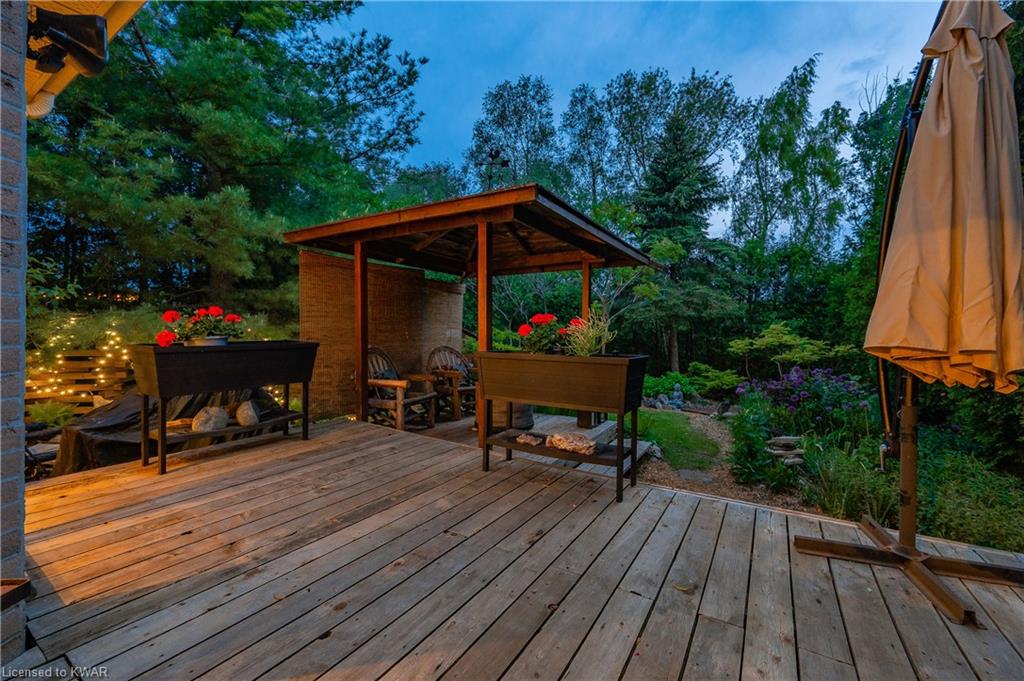 166 LENNOX Crescent, Kitchener, Ontario, Canada