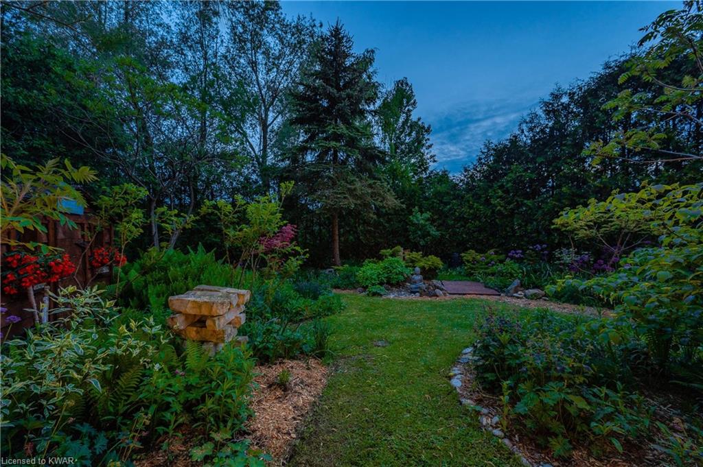 166 LENNOX Crescent, Kitchener, Ontario, Canada