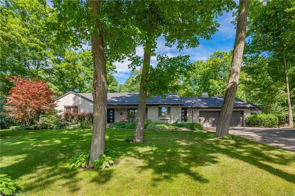 390 PINNACLE Drive, Kitchener, Ontario, Canada