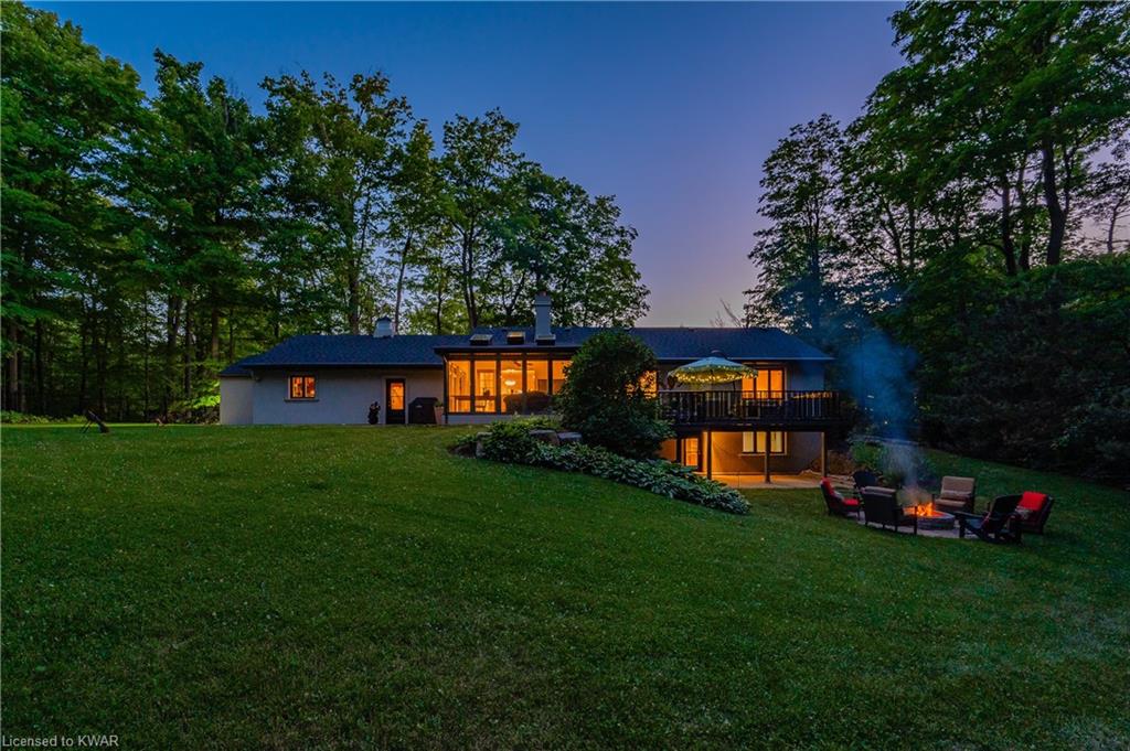 390 PINNACLE Drive, Kitchener, Ontario, Canada
