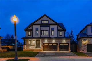 932 REDTAIL Court, Kitchener Ontario, Canada