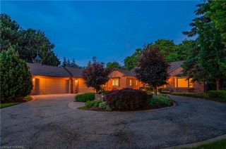 237 OLD ABBEY Road, Waterloo Ontario, Canada