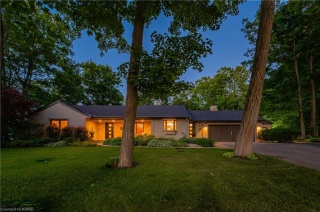 390 PINNACLE Drive, Kitchener Ontario, Canada