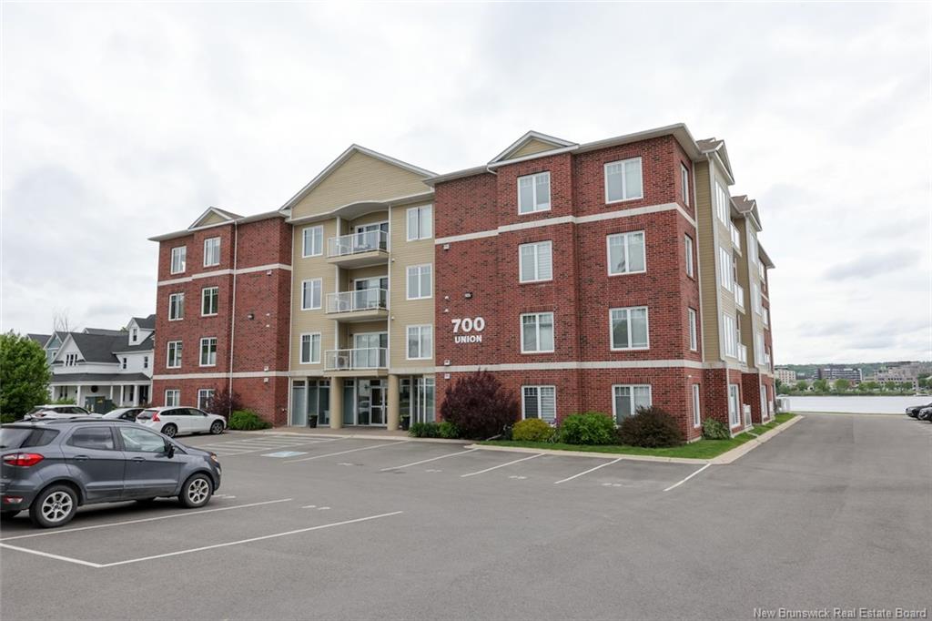 700 Union Street Unit# 206, Fredericton New Brunswick, Canada