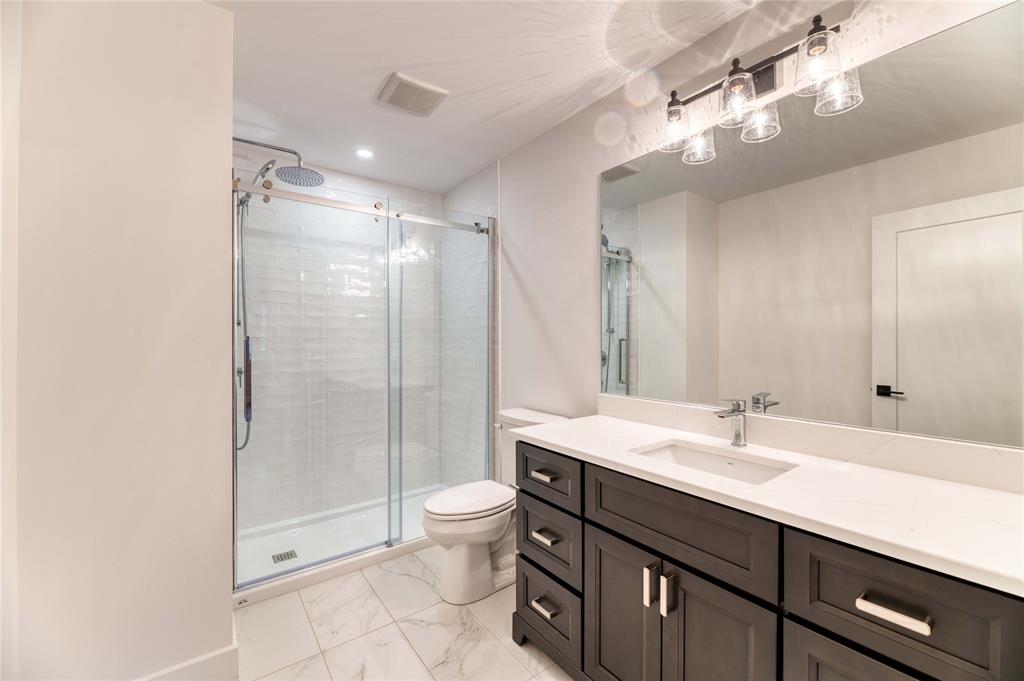 72 MAC HENRY Street, Lambton Shores Ontario, Canada