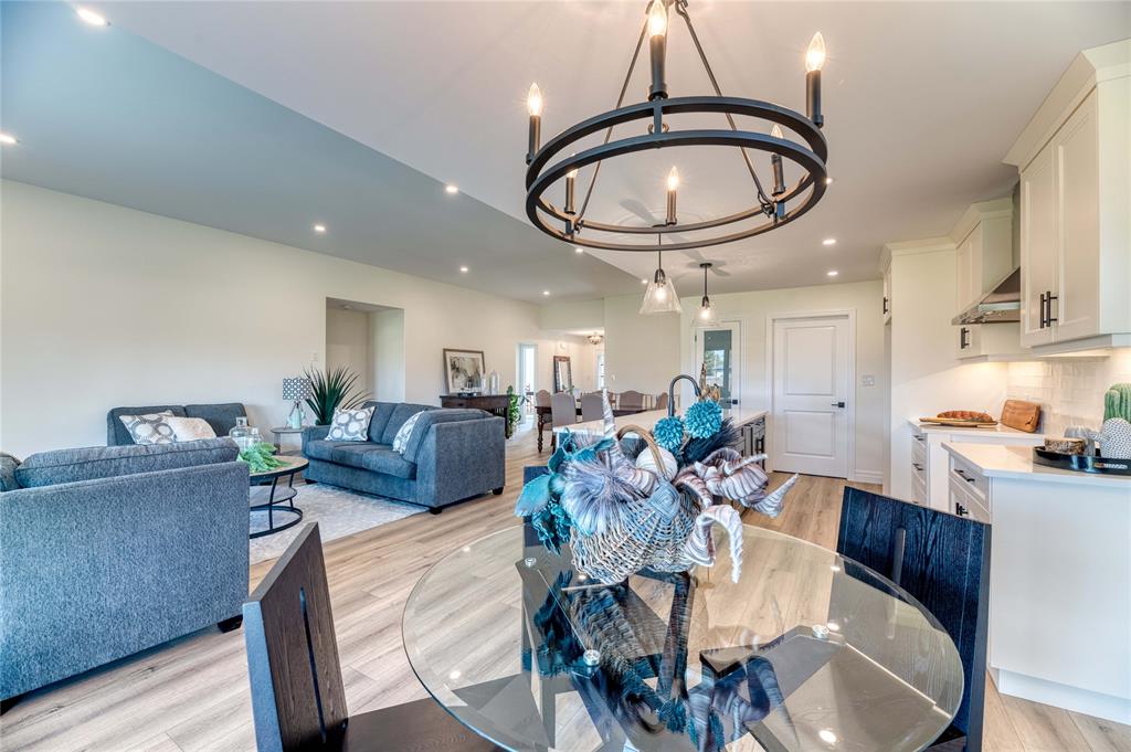 6803 GRIFFIN Drive, Plympton-Wyoming, Ontario, Canada