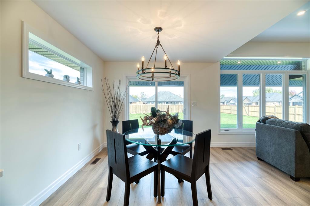 6803 GRIFFIN Drive, Plympton-Wyoming, Ontario, Canada