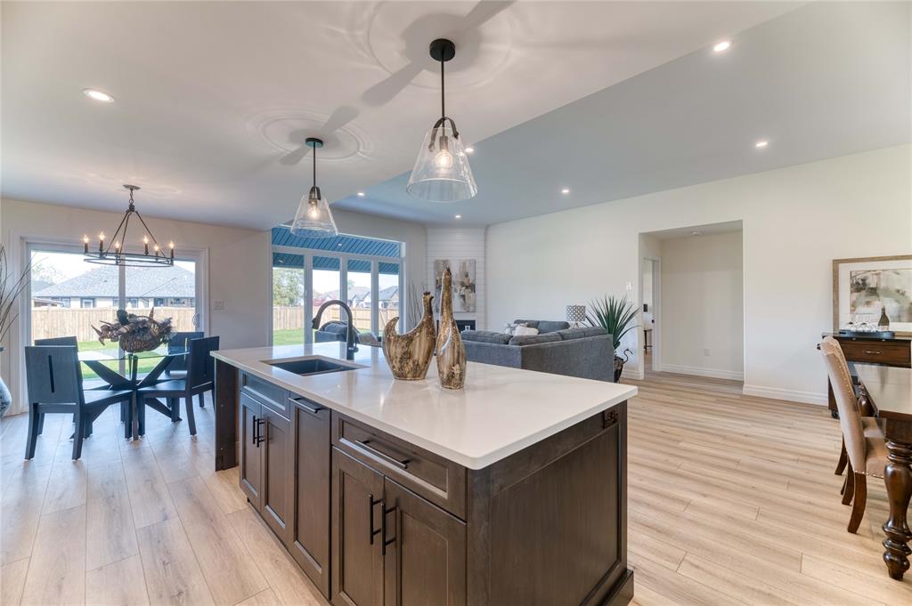 6803 GRIFFIN Drive, Plympton-Wyoming, Ontario, Canada