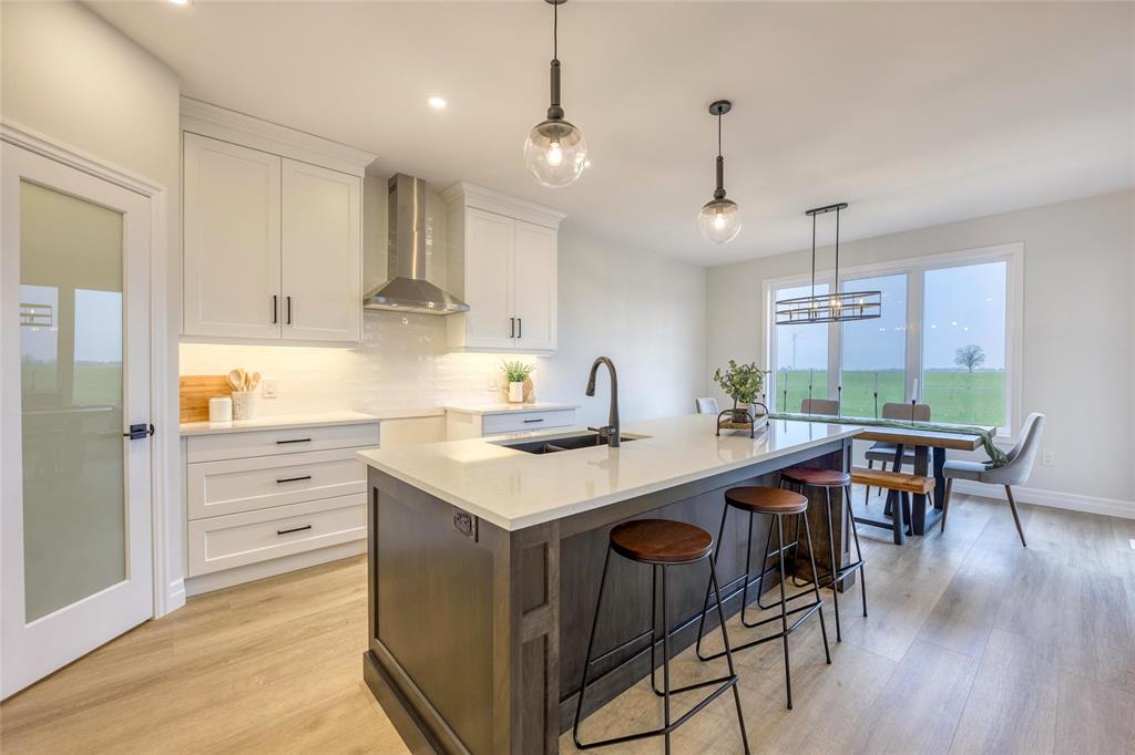 156 HENNESSY Street, Lambton Shores, Ontario, Canada