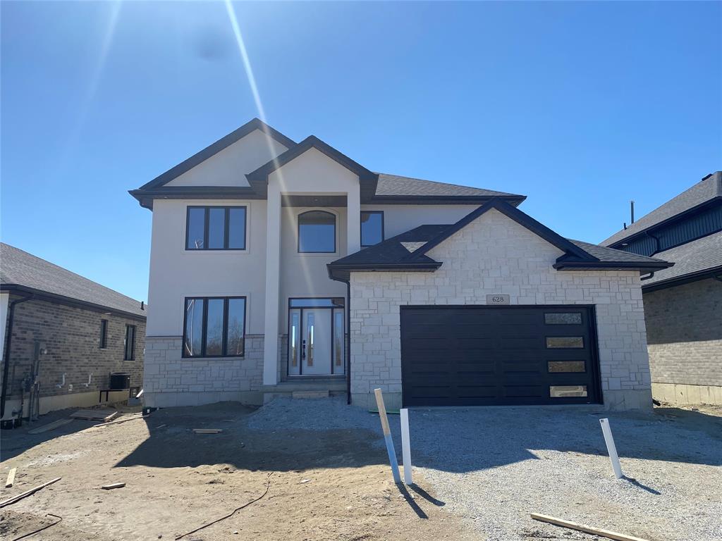 628 SWEETBAY Crescent, Sarnia, Ontario, Canada
