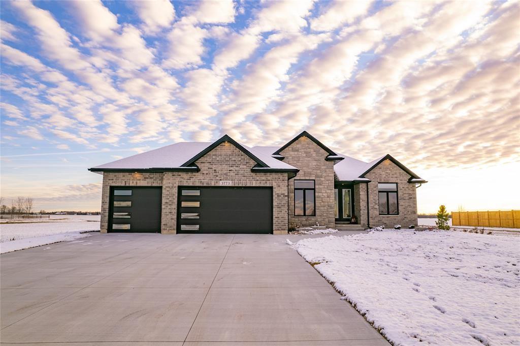 LOT 81 PAUL Crescent, Plympton-Wyoming, Ontario, Canada