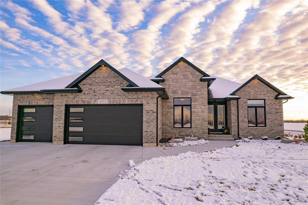 LOT 81 PAUL Crescent, Plympton-Wyoming, Ontario, Canada