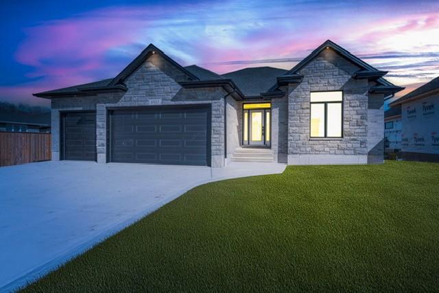 3524 Paul Crescent, Plympton-wyoming Ontario, Canada