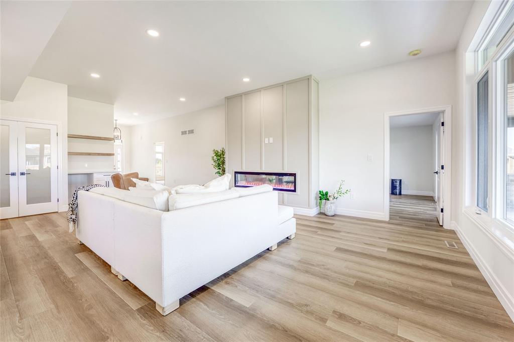 6711 SHAKER Lane, Plympton-Wyoming, Ontario, Canada photo 6